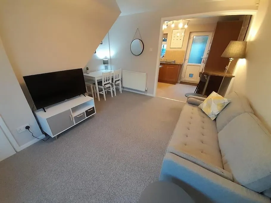 Daisy House - Lovely, Quiet, 2 Bed Home Close To City Nottingham United Kingdom